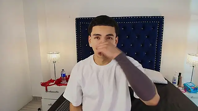 Jaden and sofia online show from 7, 5, 2026