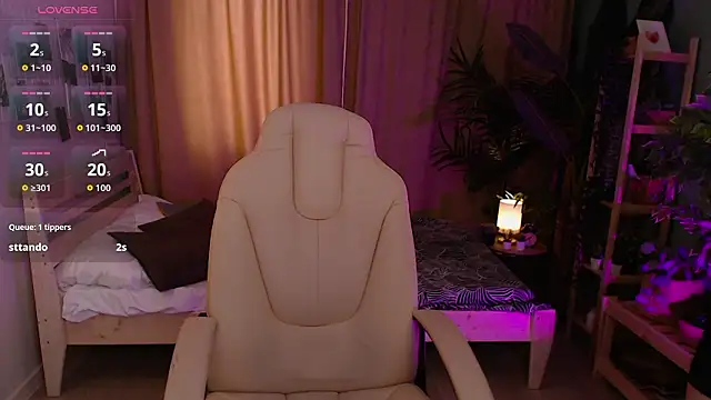 Haya Harareet online show from 3, 3, 2026