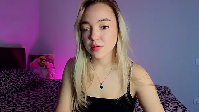 Snapshot of ChrissBerry chatting on 20, 3, 2026 ChrissBerry online show from 20, 3, 2026