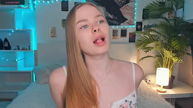 Icehoneybyte online show from 3, 5, 2026
