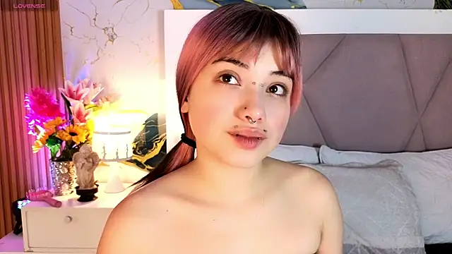 Sienna Desiree online show from 6, 7, 2026