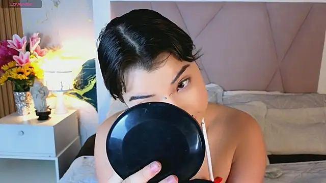 Sienna Desiree online show from 28, 7, 2026