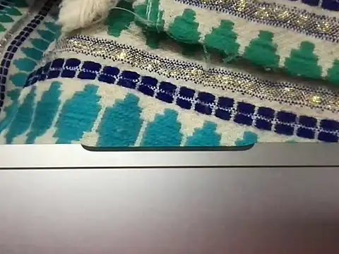 Snapshot of sundar85m chatting on 12, 4, 2026 sundar85m online show from 12, 4, 2026