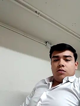 Yosoyelmismo-6737 online show from 5, 1, 2026