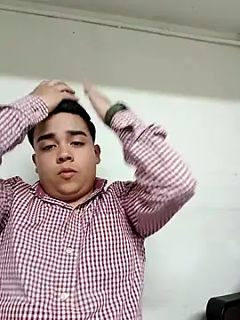 Yosoyelmismo-6737 online show from 1, 2, 2026