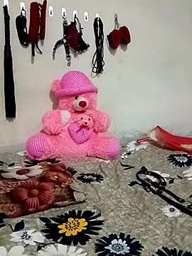 Honey lily-93 online show from 10, 5, 2026