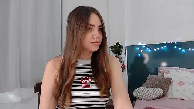 NebulaHavenn online show from 10, 3, 2026