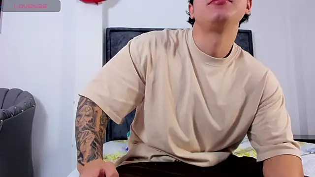 Snapshot of Liam_saint chatting on 1, 2, 2026 Liam saint online show from 1, 2, 2026