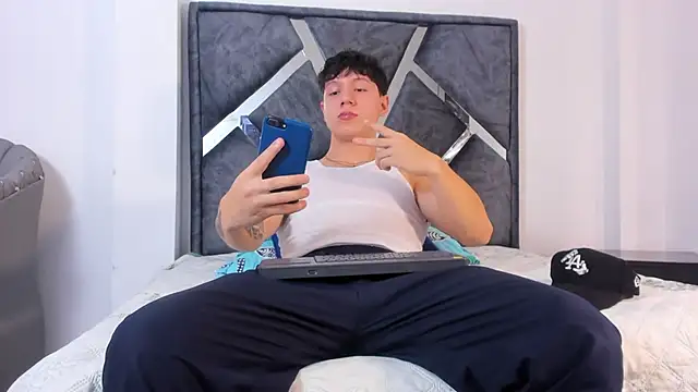 Snapshot of Liam_saint chatting on 12, 2, 2026 Liam saint online show from 12, 2, 2026