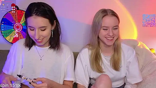 Snapshot of Mimipaws chatting on 5, 3, 2026 Mimipaws online show from 5, 3, 2026