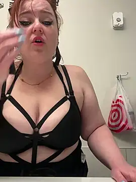 Snapshot of KittyCreamKisses chatting on 13, 2, 2026 KittyCreamKisses online show from 13, 2, 2026