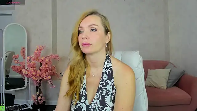 Marie Hayes online show from 8, 6, 2026
