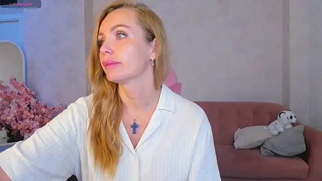 Marie Hayes online show from 27, 7, 2026