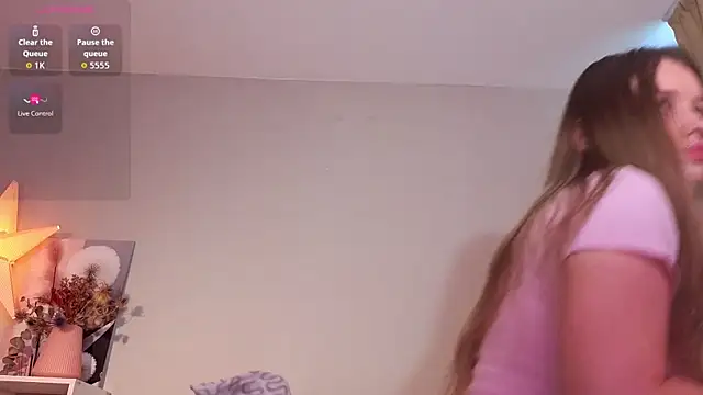 Snapshot of SmolCutie chatting on 23, 7, 2026 SmolCutie online show from 23, 7, 2026