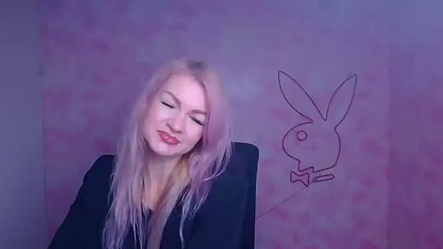 Snapshot of Madonna_Fire chatting on 12, 1, 2026 Madonna Fire online show from 12, 1, 2026