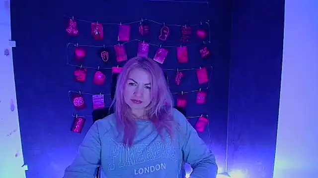 Snapshot of Madonna_Fire chatting on 15, 1, 2026 Madonna Fire online show from 15, 1, 2026