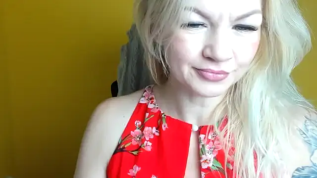 Snapshot of Madonna_Fire chatting on 19, 2, 2026 Madonna Fire online show from 19, 2, 2026