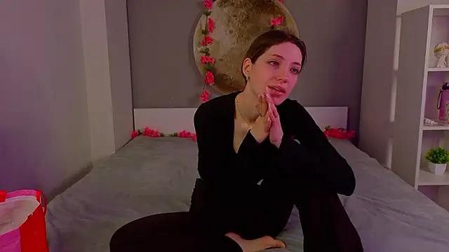 BrianneMallory online show from 16, 3, 2026