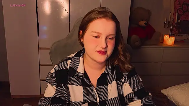 Snapshot of Ol1via chatting on 7, 3, 2026 Ol1via online show from 7, 3, 2026