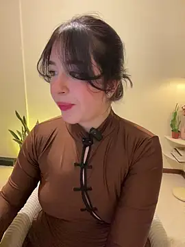 evelynrosess1 online show from 24, 7, 2026