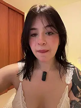 evelynrosess1 online show from 31, 7, 2026