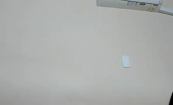 vanesadimaria online show from 10, 3, 2025