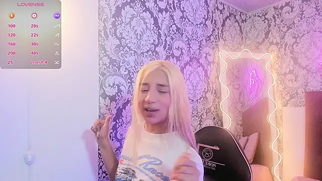 Snapshot of IRINA_TAY1 chatting on 3, 3, 2026 IRINA TAY1 online show from 3, 3, 2026