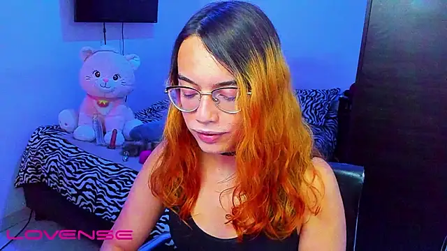 Snapshot of lillykittyyy chatting on 1, 2, 2026 lillykittyyy online show from 1, 2, 2026