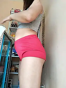 Snapshot of Lara_queenxxx chatting on 18, 1, 2026 Lara queenxxx online show from 18, 1, 2026