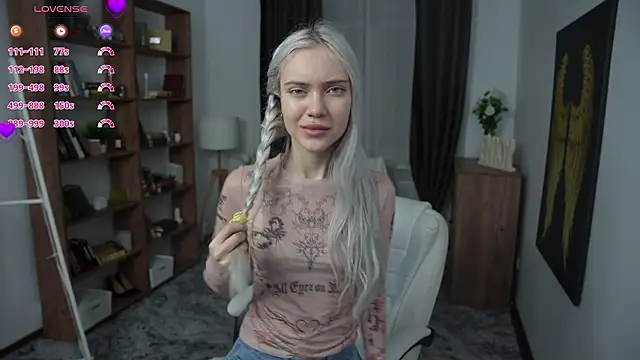 KristalCrowner online show from 9, 3, 2026