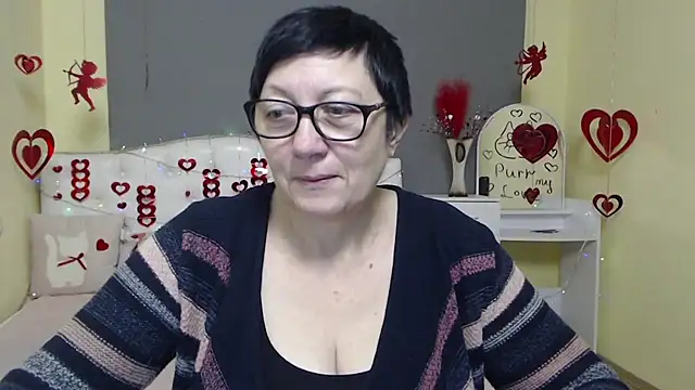 Snapshot of EmilyL0ve chatting on 1, 2, 2026 EmilyL0ve online show from 1, 2, 2026