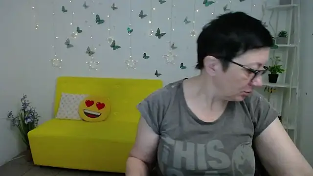 Snapshot of EmilyL0ve chatting on 18, 3, 2026 EmilyL0ve online show from 18, 3, 2026