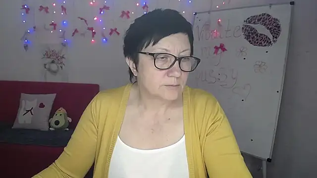 EmilyL0ve online show from 2, 5, 2026