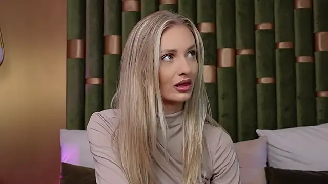 Snapshot of AmeliaAngel chatting on 6, 1, 2025 AmeliaAngel online show from 6, 1, 2025