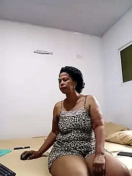 Snapshot of IIv0ryN0IIReX-XX chatting on 1, 2, 2026 IIv0ryN0IIReX-XX online show from 1, 2, 2026