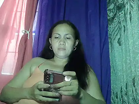Snapshot of prettymomma24xx chatting on 28, 6, 2026 prettymomma24xx online show from 28, 6, 2026