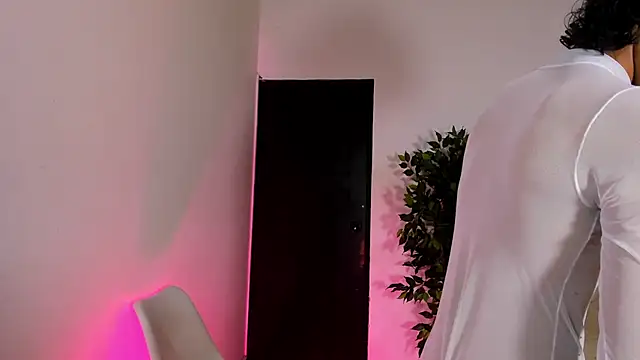 Snapshot of Im_FelixHunter chatting on 8, 3, 2026 Im FelixHunter online show from 8, 3, 2026