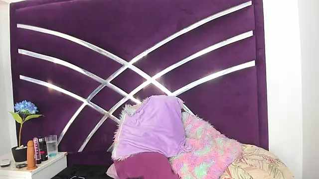 Snapshot of aishaxht chatting on 3, 2, 2026 aishaxht online show from 3, 2, 2026