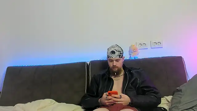 Snapshot of Lev_Miller chatting on 7, 3, 2026 Lev Miller online show from 7, 3, 2026