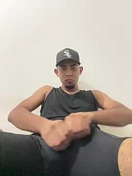 Snapshot of youngalexofficial chatting on 10, 2, 2026 youngalexofficial online show from 10, 2, 2026