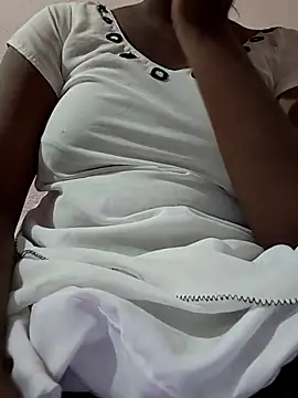 Snapshot of PRAPTITELUGU chatting on 23, 2, 2026 PRAPTITELUGU online show from 23, 2, 2026