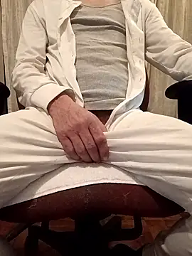 Snapshot of DucesWild23 chatting on 1, 2, 2026 DucesWild23 online show from 1, 2, 2026