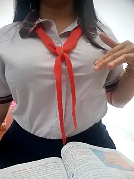 Snapshot of lina_loveee chatting on 18, 3, 2026 lina loveee online show from 18, 3, 2026