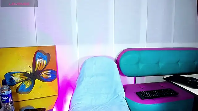 Snapshot of Sue_blue chatting on 13, 3, 2026 Sue blue online show from 13, 3, 2026