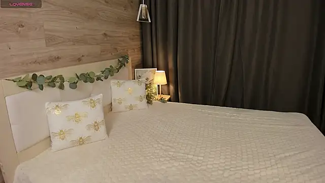 BlondeHott online show from 2, 2, 2026