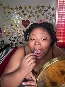 Snapshot of Chocolatebunnyxx96 chatting on 13, 2, 2026 Chocolatebunnyxx96 online show from 13, 2, 2026