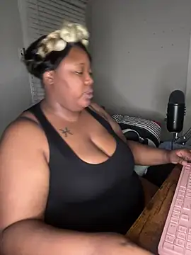 Snapshot of Chocolatebunnyxx96 chatting on 16, 3, 2026 Chocolatebunnyxx96 online show from 16, 3, 2026