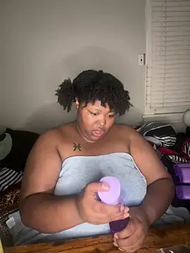 Chocolatebunnyxx96 online show from 28, 4, 2026