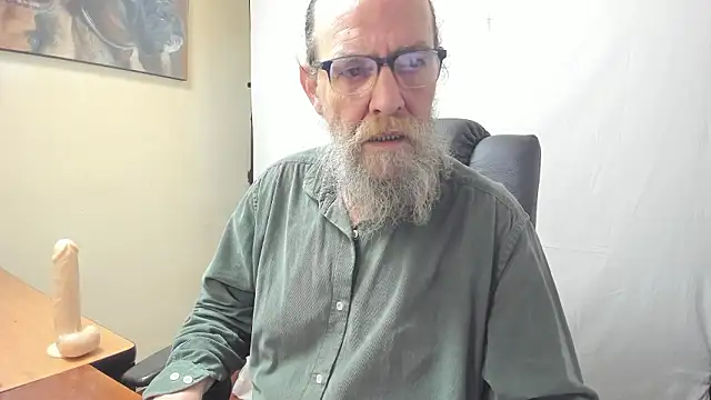 Uncle Hottie online show from 4, 3, 2026