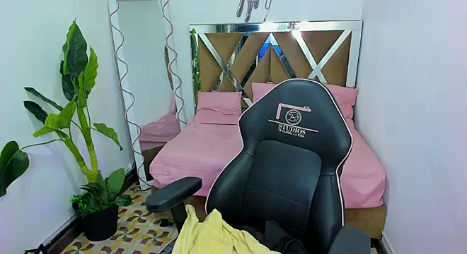 Snapshot of sharlot_tay1 chatting on 22, 3, 2026 sharlot tay1 online show from 22, 3, 2026